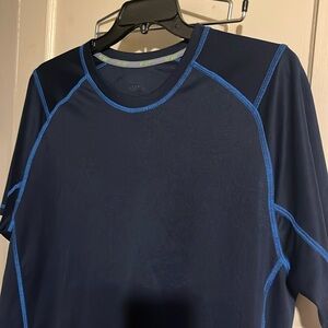 💡3/$15💡Men’s Athletic shirt